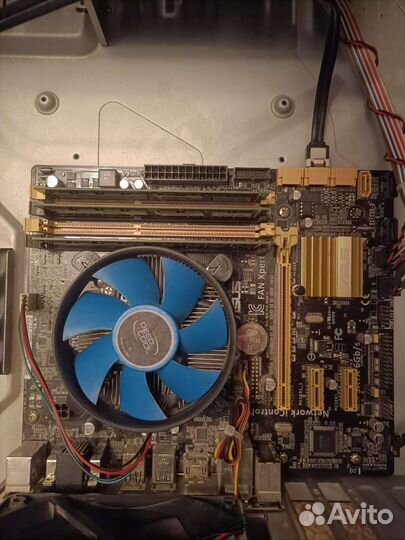 Материнская плата с процессором