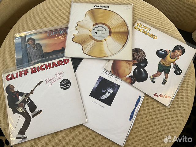 Виниловые пластинки Cliff Richard 1976-1988 гг