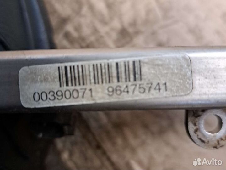 Топливная рампа с форсунками chevrolet aveo1,2,1,4