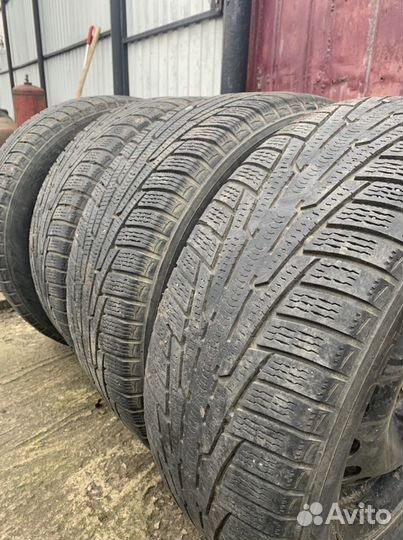 Nokian Tyres Hakkapeliitta R 235/55 R17 103R