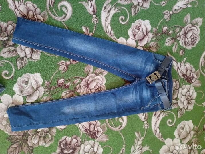 Джинсы женские