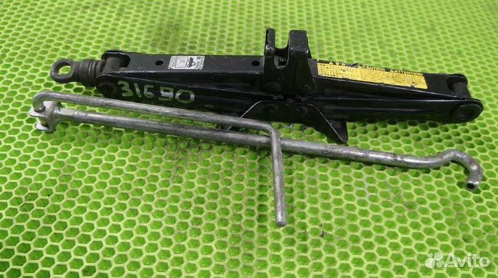 Домкрат Toyota Probox NCP50