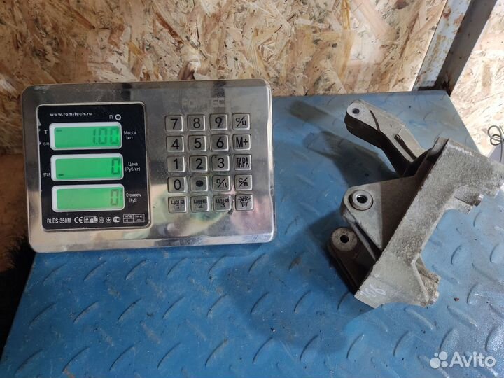 Кронштейн двигателя Vaz Granta