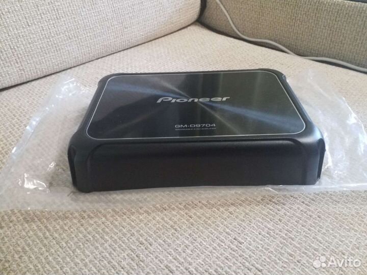 Усилитель Pioneer GM-D9704