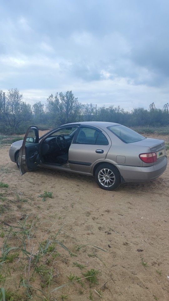 Nissan Almera: фото владельца