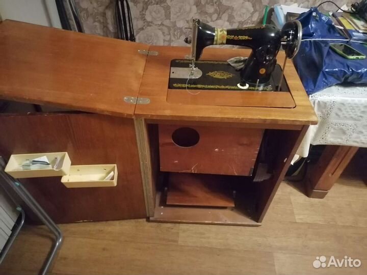 Швейная машинка чайка бу