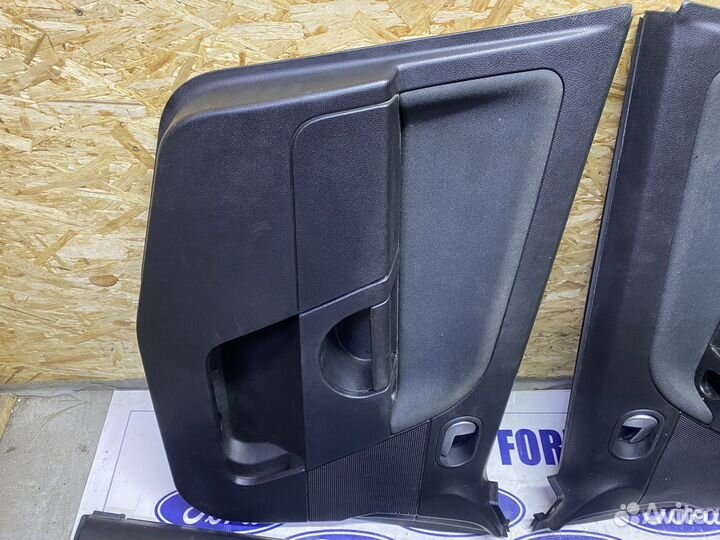 Дверные карты обшивки Ford Fiesta комплект