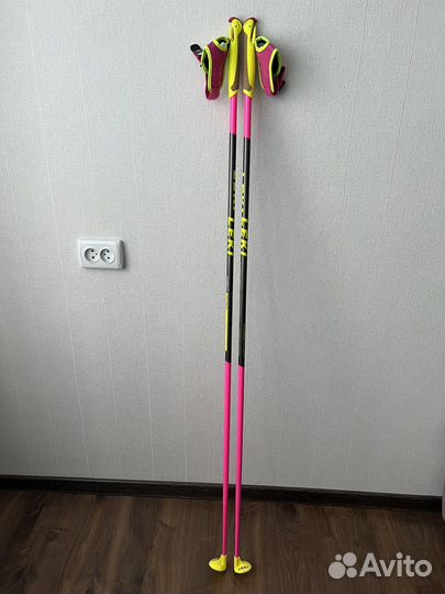 Продам лыжный комплект