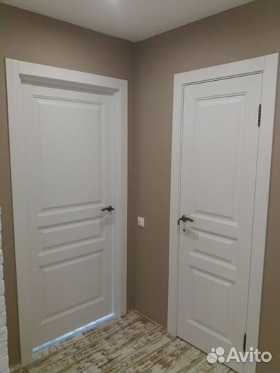 Двери белые с коробкой