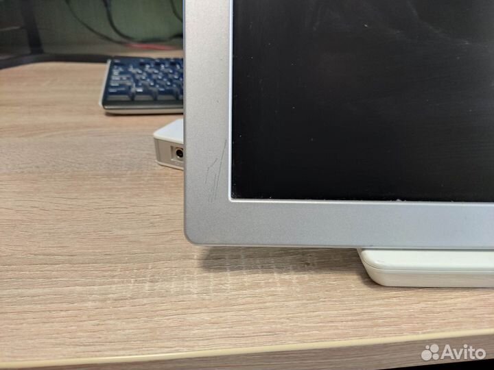 Монитор Samsung SyncMaster 970P