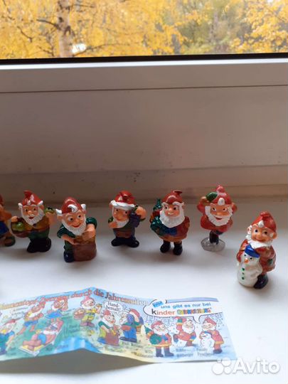 12 месяцев гномы из Киндер сюрприза из Европы. 90е