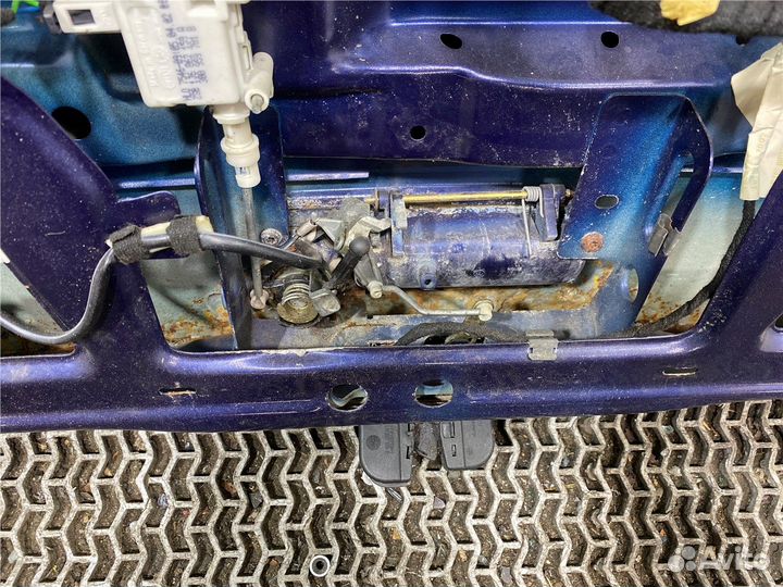 Крышка багажника Volkswagen Golf 4, 1999