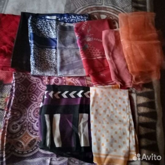 Женский шелковый платок новый