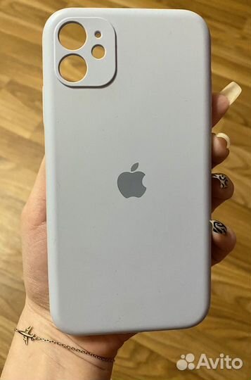 Чехол на iPhone 11