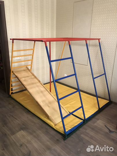 Многофункциональный спорткомплекс (спортивный угол