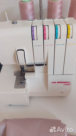 Швейная машинка оверлок