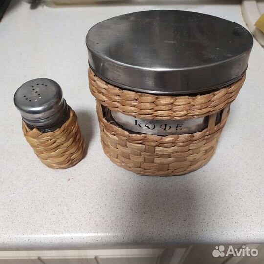 В русском стиле: корзинки, ложки, доски