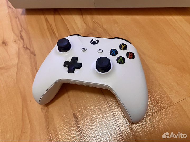 Игровая приставка Xbox one 500gb. White