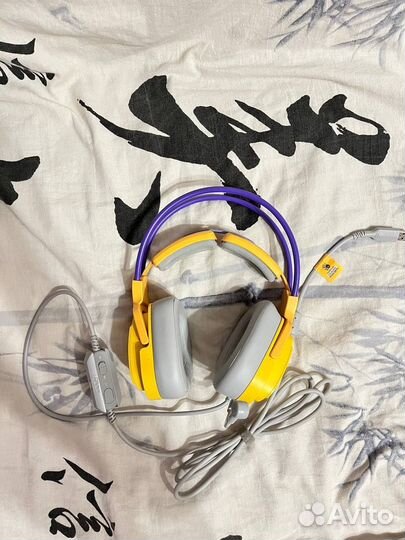 Игровые наушники