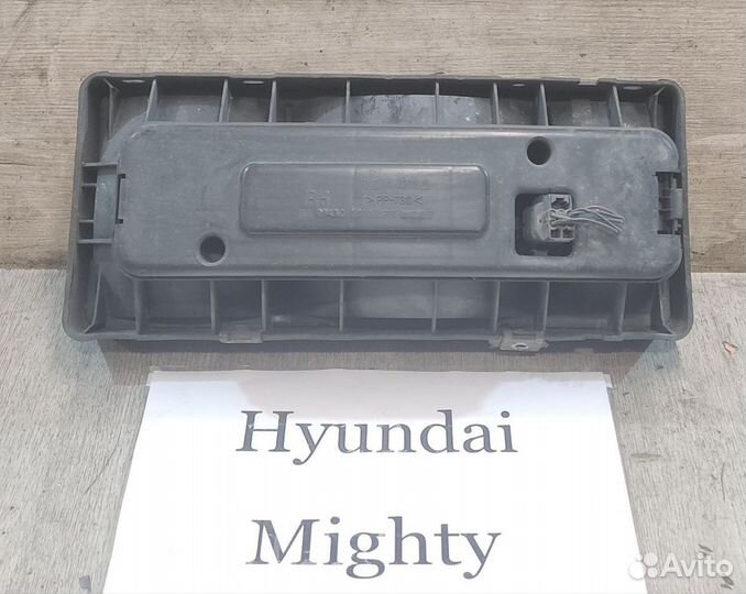 Фонарь задний Rh Hyundai Mighty, 2005г