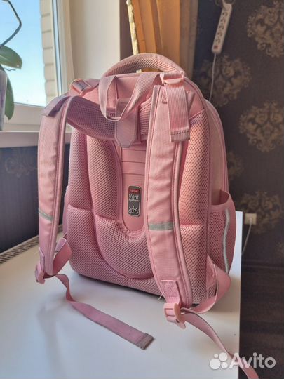 Школьный рюкзак для девочки