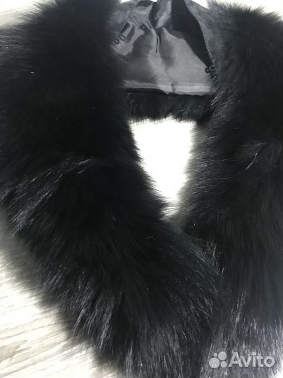 Шикарный воротник чёрный писец натуральный мех
