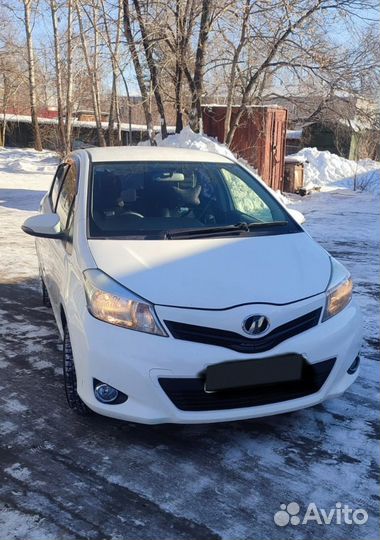 Toyota Vitz 1.0 CVT, 2014, 237 000 км