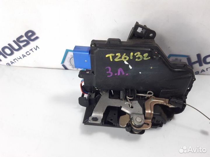 Замок двери задний левый Volkswagen Golf Plus 1.9