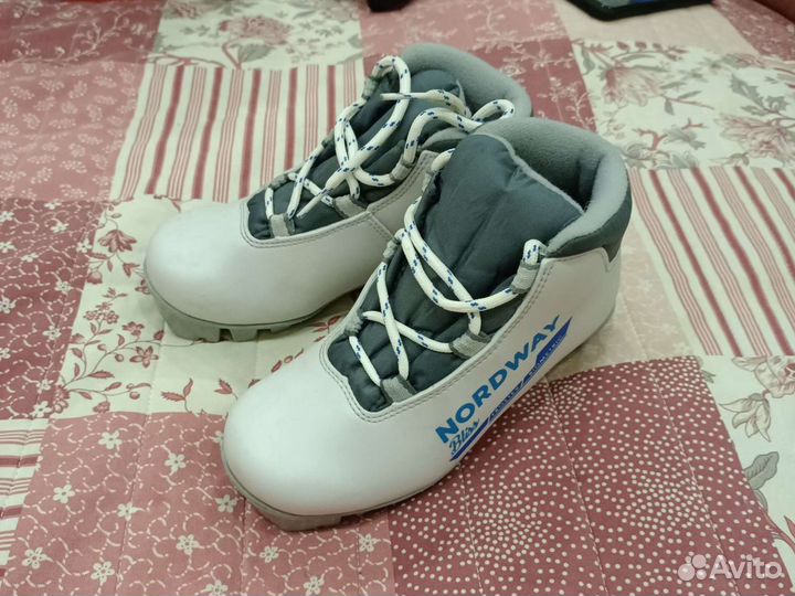 Лыжные ботинки 31 р