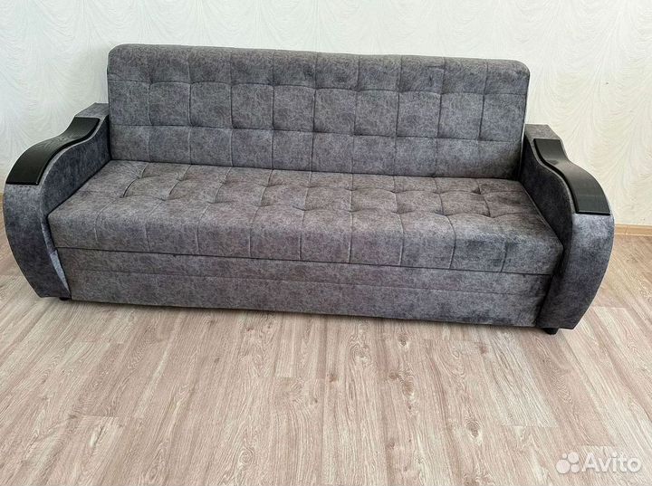 Прямой диван на заказ