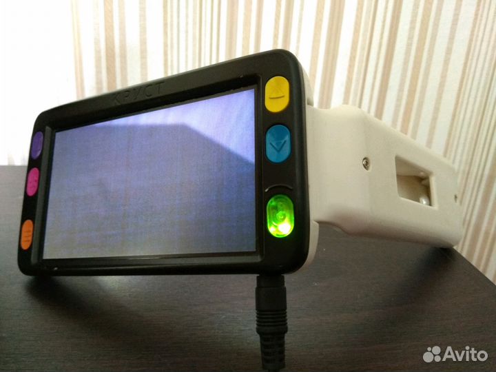 Электронный видеоувеличитель (лупа)