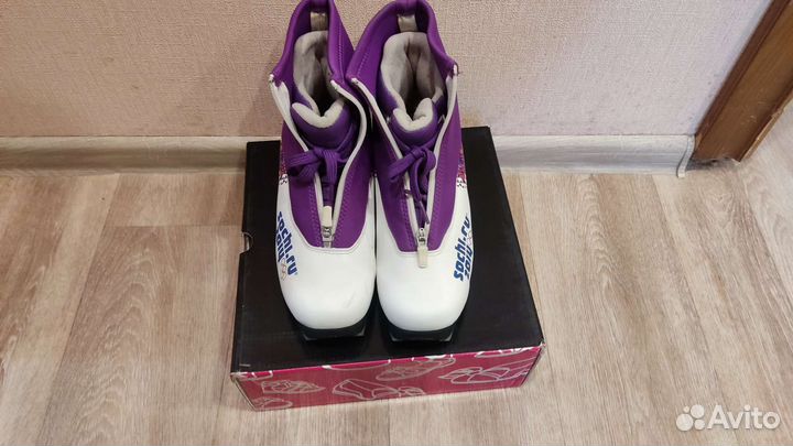 Ботинки горнолыжные женские 38 размера