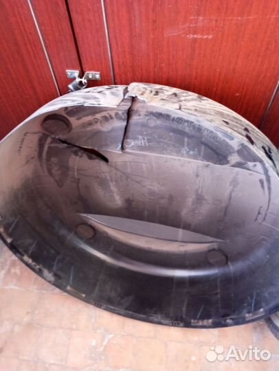 Колпак запасного колеса suzuki grand vitara