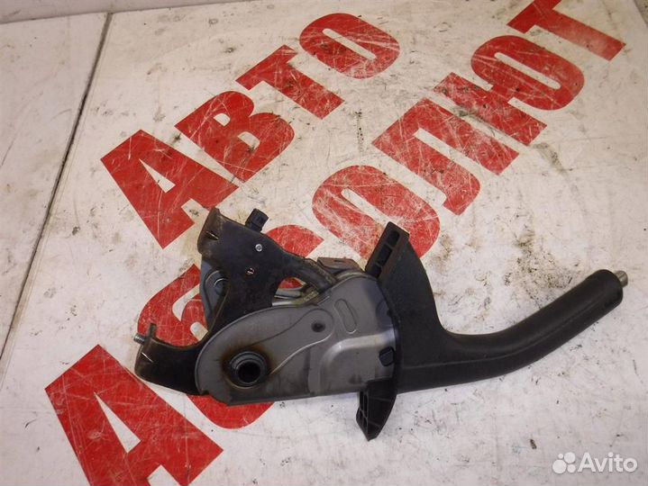 Рычаг стояночного тормоза Hyundai i30 (FD) 2007-2