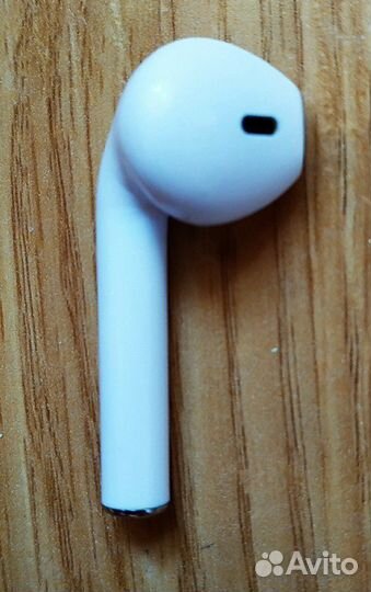 Беспроводной наушник