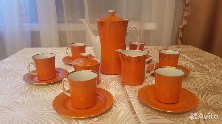 Фарфоровый кофейный сервиз