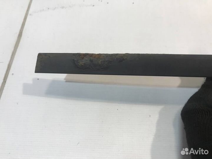 Направляющая стекла Chevrolet Cruze