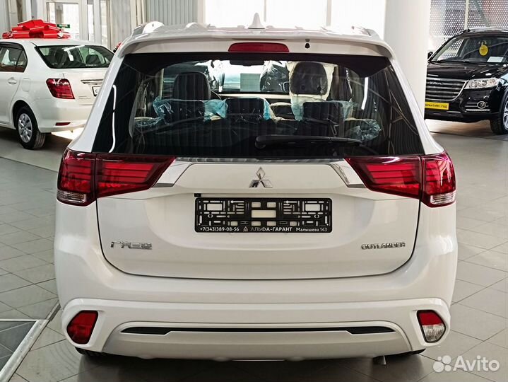 Mitsubishi Outlander 2.0 CVT, 2022