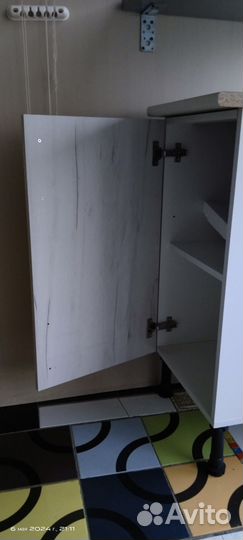 Кухонный стол