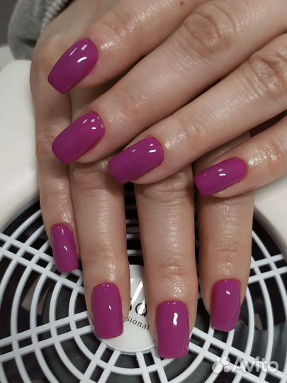 Маникюр с покрытием гель-лаком