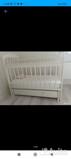 Детская кроватка с поперечным маятником