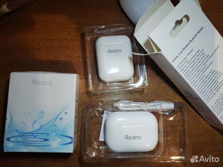 Новые беспроводные наушники Redmi Airdots