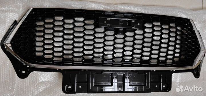Решетка радиатора haval F7