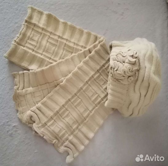 Комплект шапка и шарф женский