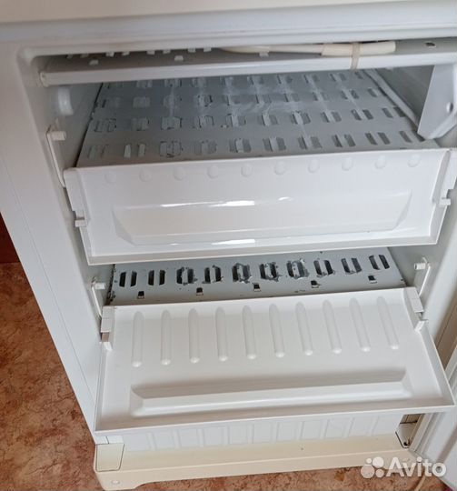 Холодильник Stinol 101EL