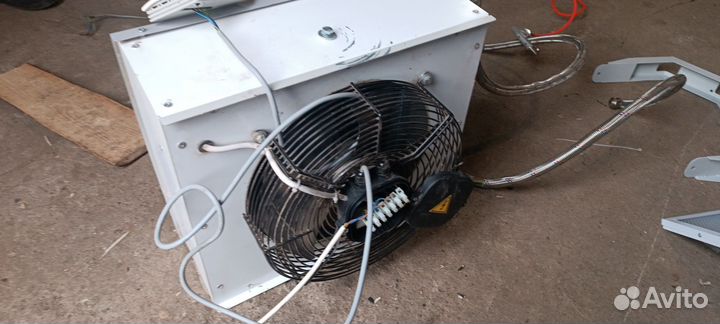 Тепловой вентилятор водяной