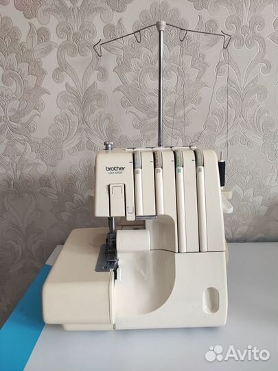Швейная машинка оверлок