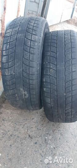 Triangle Snow-LL01 215/60 R16