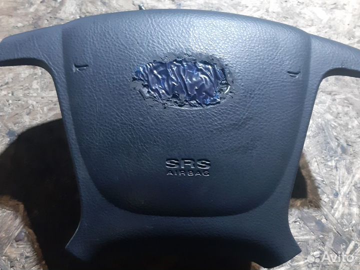 Подушка безопасности (водитель) hyundai santa FE