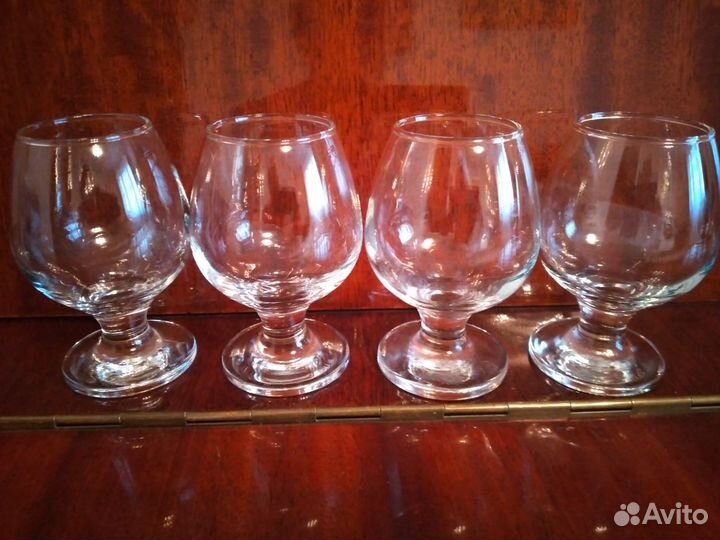 Коньячные бокалы 